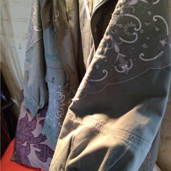 NEW! Super rare Free People Bali jacket Embroidered Green - Picture 3 of 8